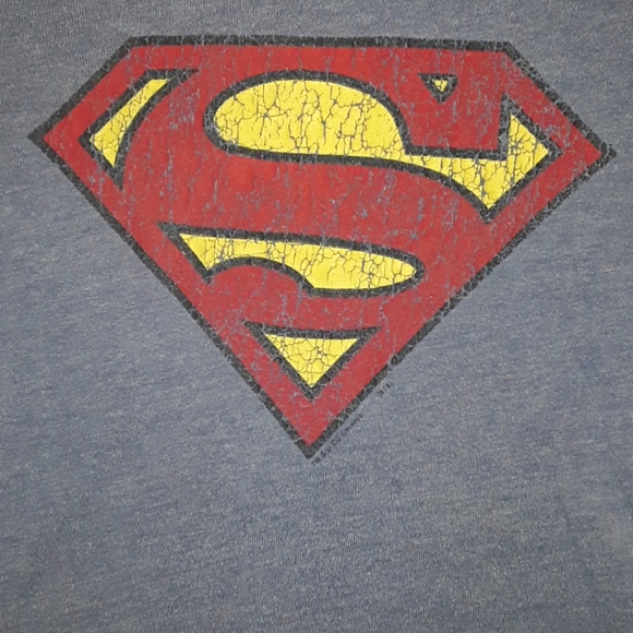 Boys Superman Long Sleeve Tee Size 5T - Picture 2 of 3
